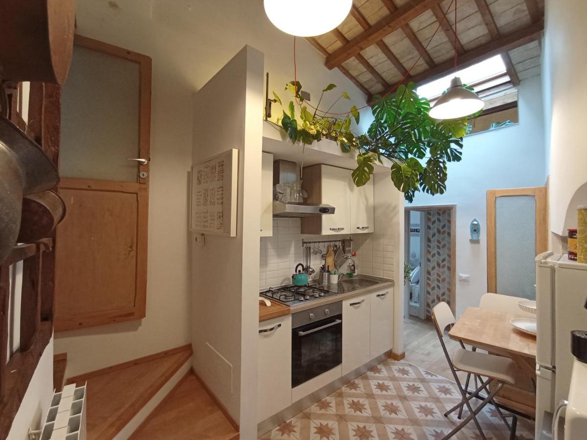 شقة Tivoli Old Town - Casa Nel Quartiere Medioevale المظهر الخارجي الصورة