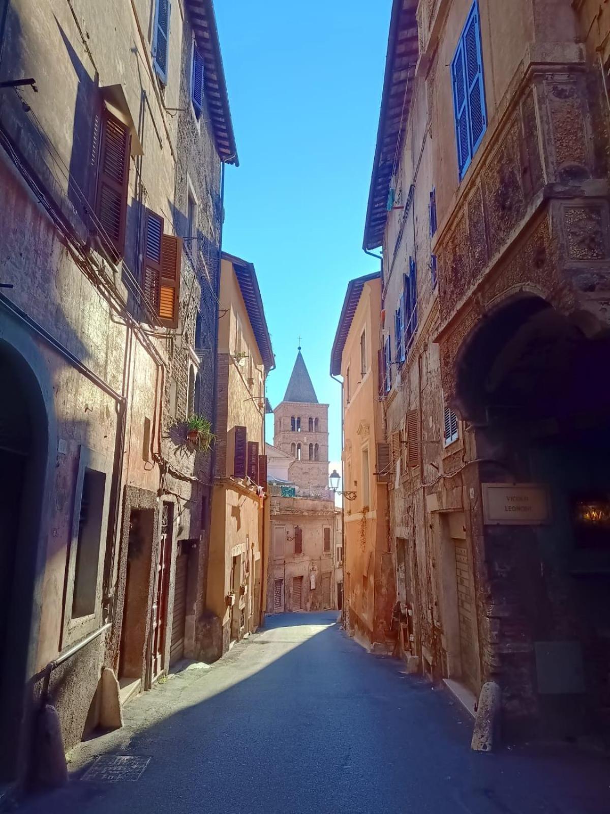 شقة Tivoli Old Town - Casa Nel Quartiere Medioevale المظهر الخارجي الصورة